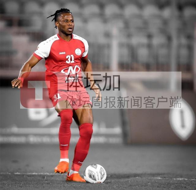 5-巴林国家队新近归化的尼日利亚右边路球员文森特_副本.jpg